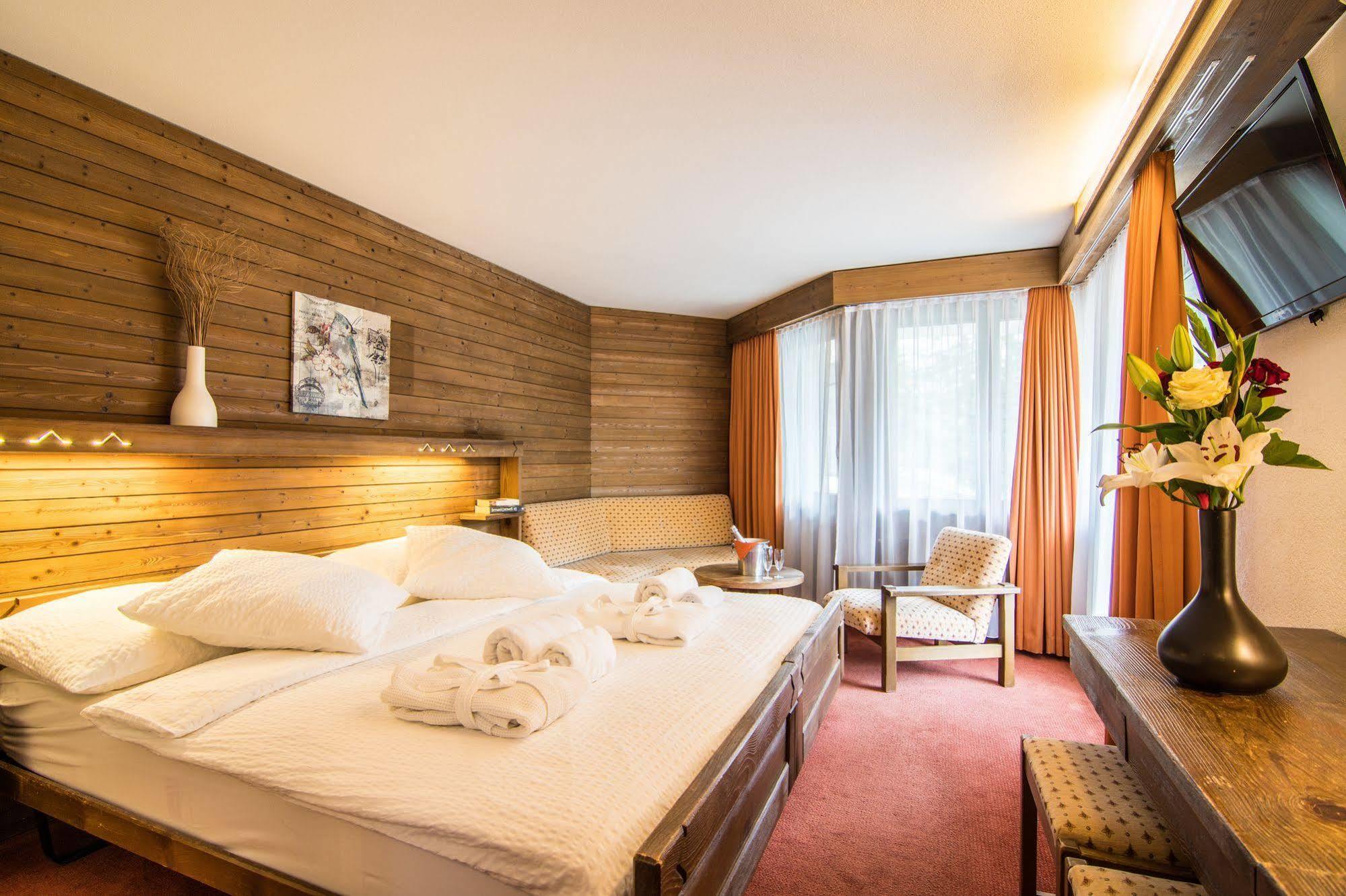 Hotel La Collina Saas-Fee Bagian luar foto